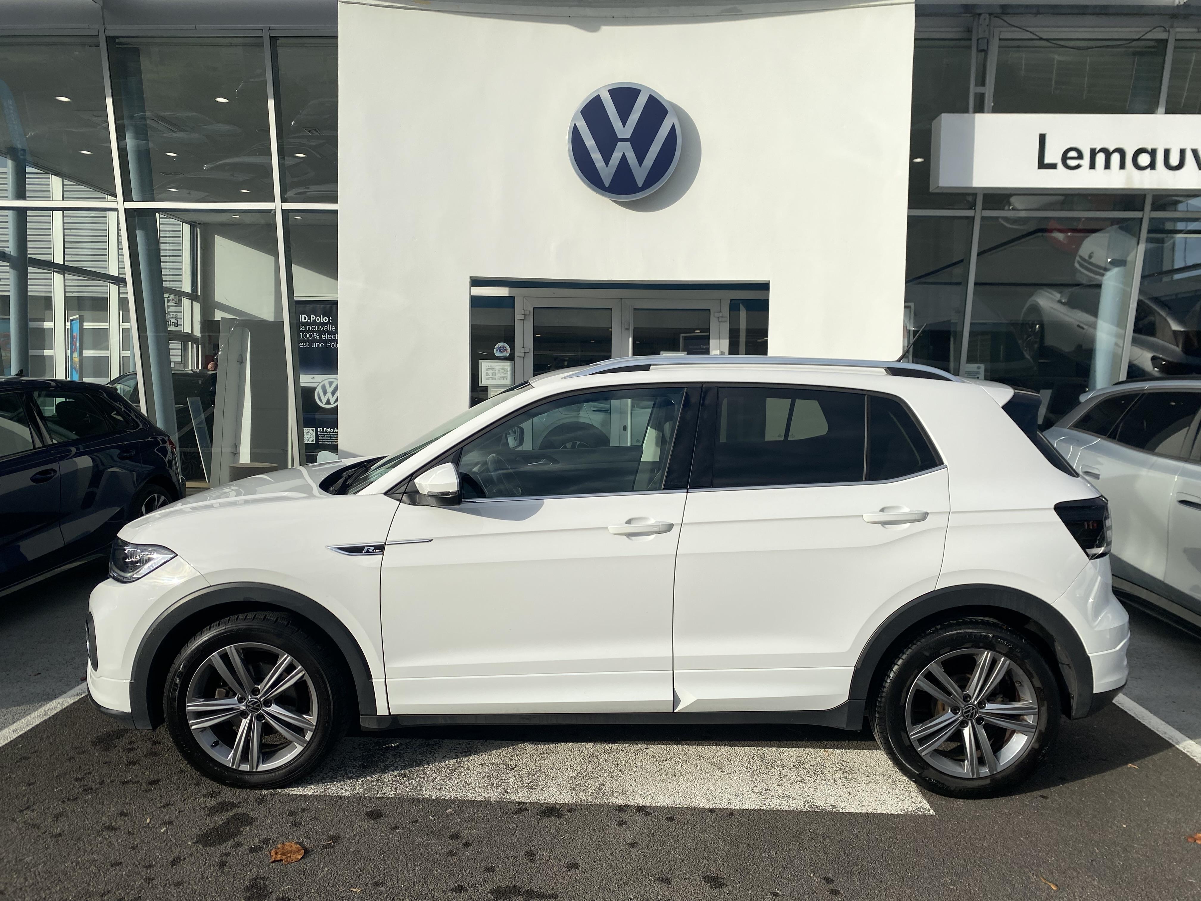 VOLKSWAGEN T-CROSS • R-Line