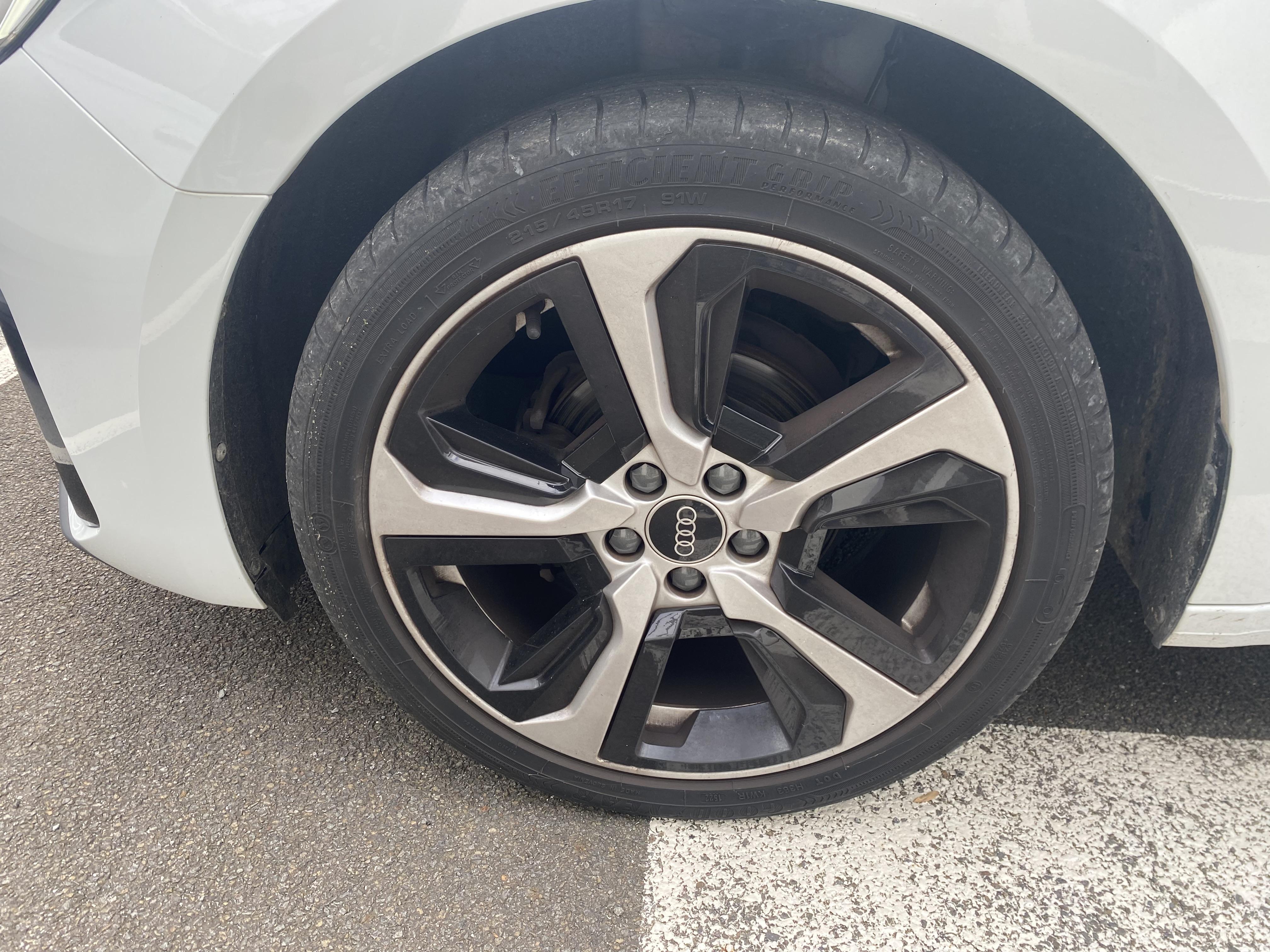 AUDI A1 SPORTBACK • Advanced