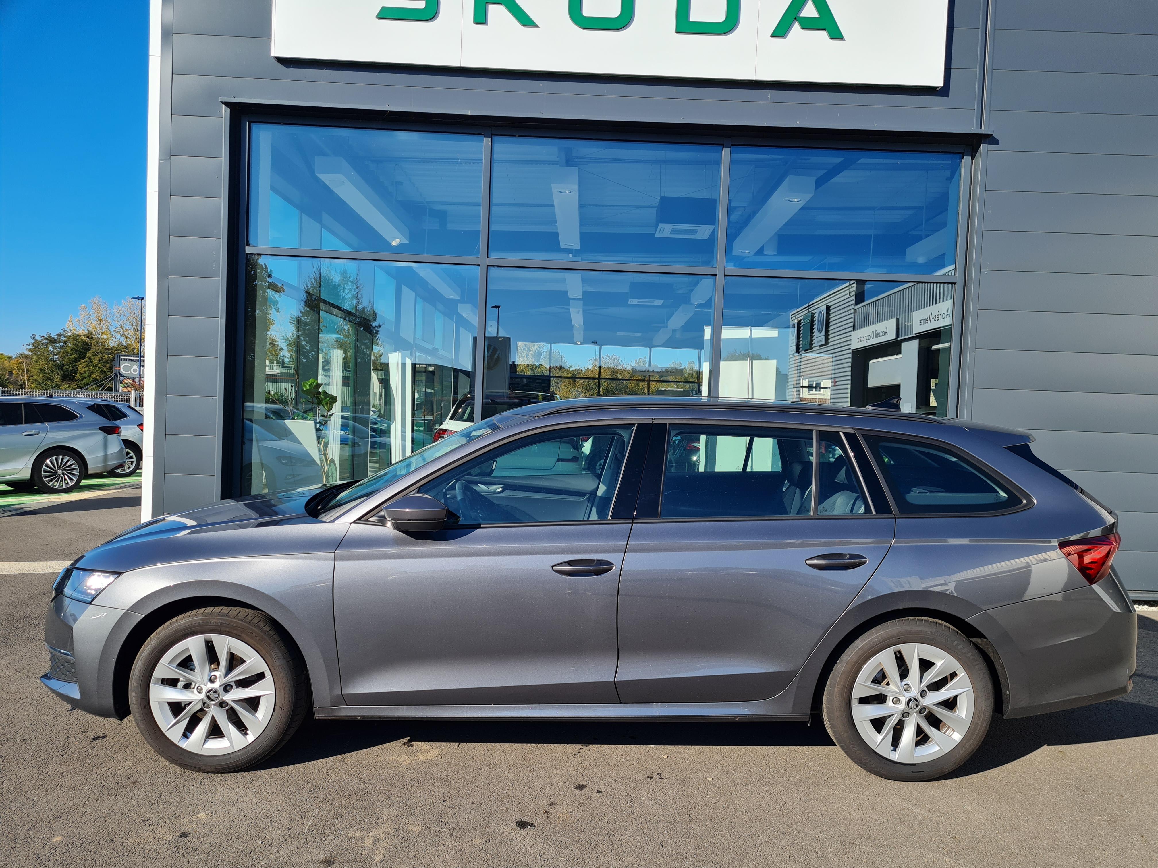 SKODA OCTAVIA COMBI • Selection