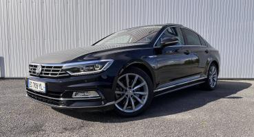 VOLKSWAGEN PASSAT • R-line DSG7
