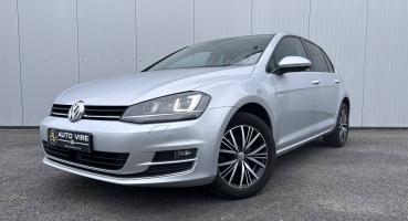 VOLKSWAGEN GOLF • Allstar
