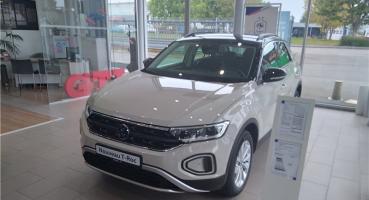 VOLKSWAGEN T-ROC • Life