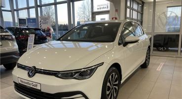 VOLKSWAGEN GOLF • Active