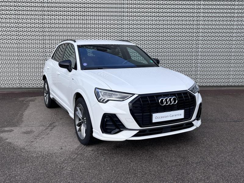 AUDI Q3 • S line