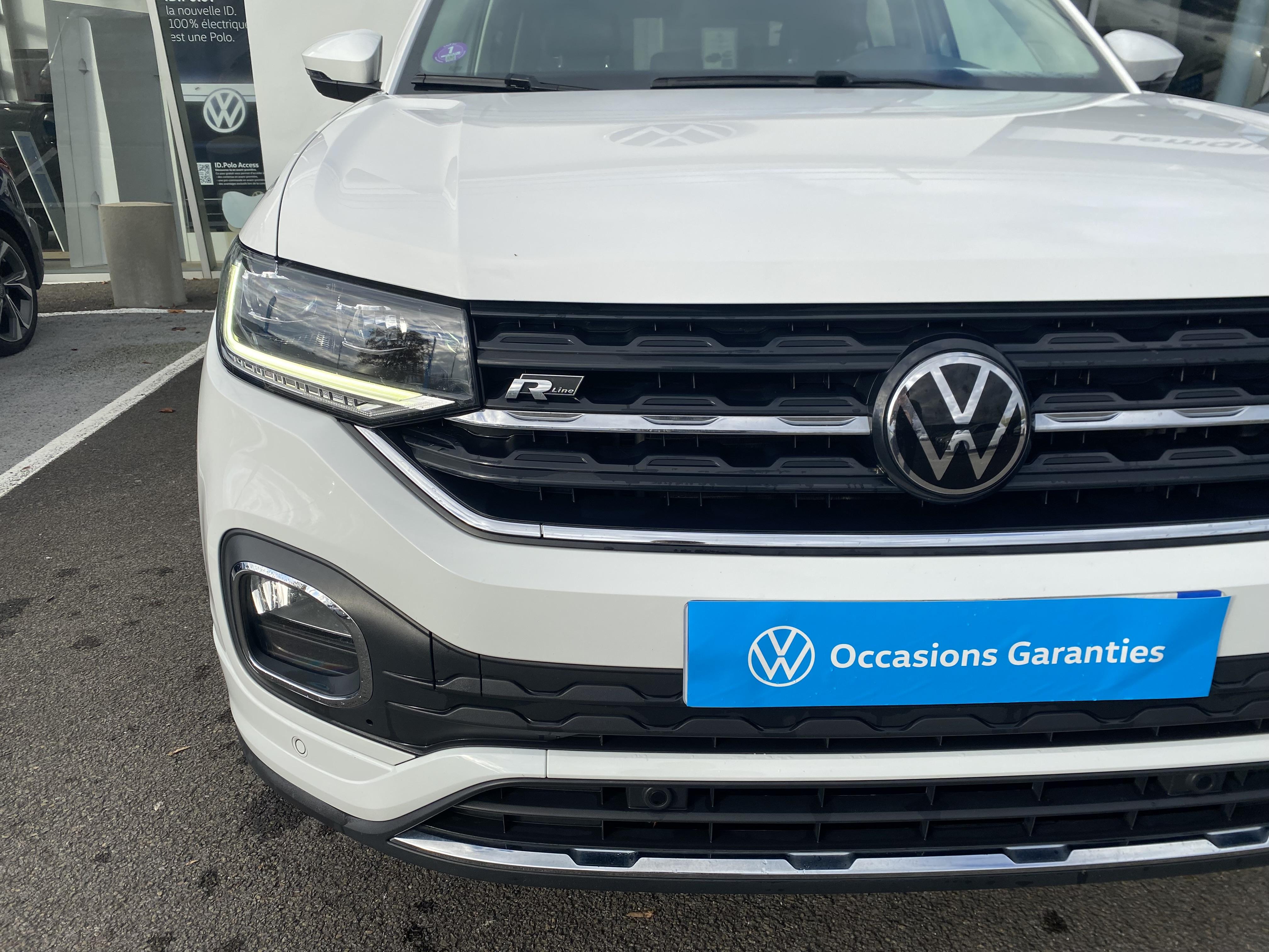 VOLKSWAGEN T-CROSS • R-Line