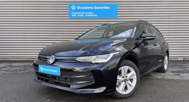 VOLKSWAGEN GOLF SW &bull; Life Plus