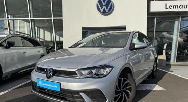 VOLKSWAGEN POLO &bull; Life