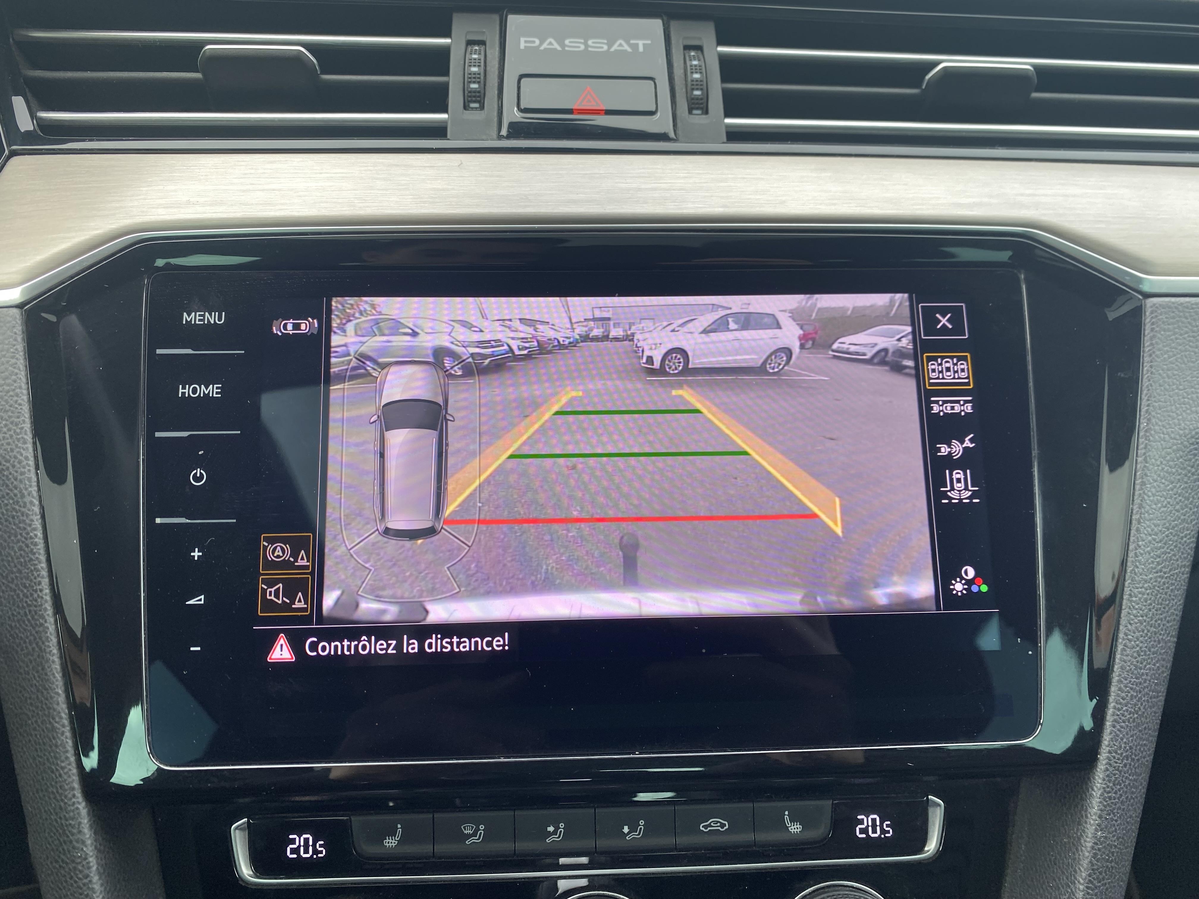 VOLKSWAGEN PASSAT SW • Elegance